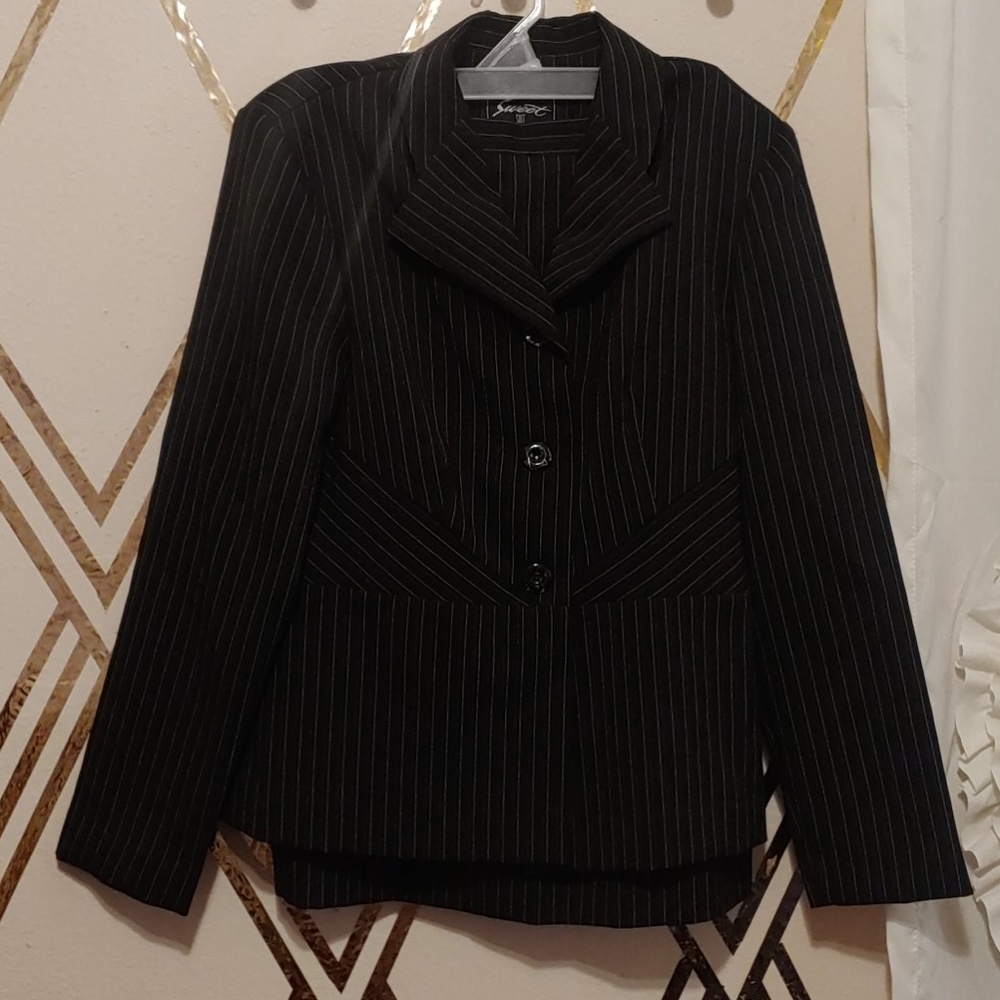 Two piece suit 6p